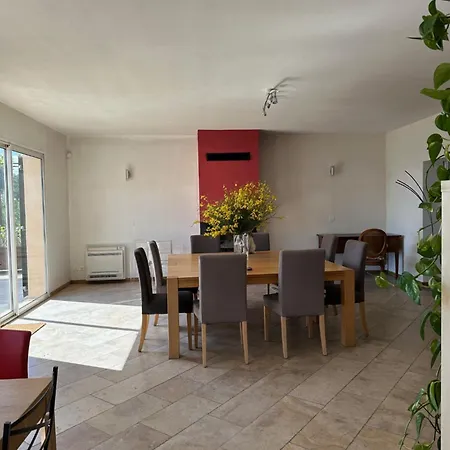 Residences Les Bernardins * Tourtour
