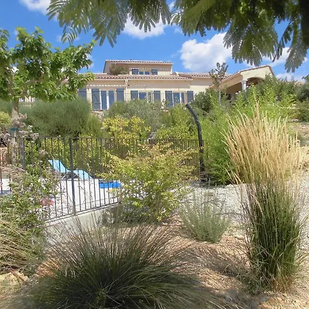 Residences Les Bernardins * Tourtour